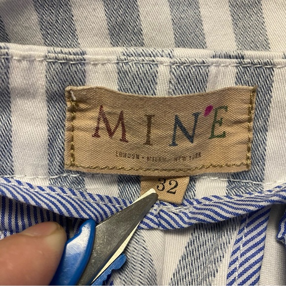 MINE Blue White Striped Shorts Size 32 - Picture 5 of 5